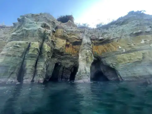 File:CliffsDunKhel.webp